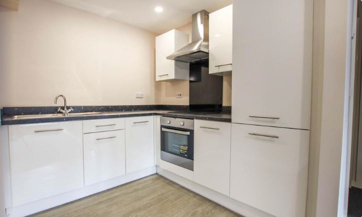 Kitchen-8.jpg