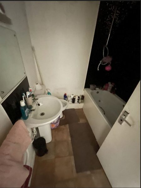 Bathroom-1-449x600.jpg