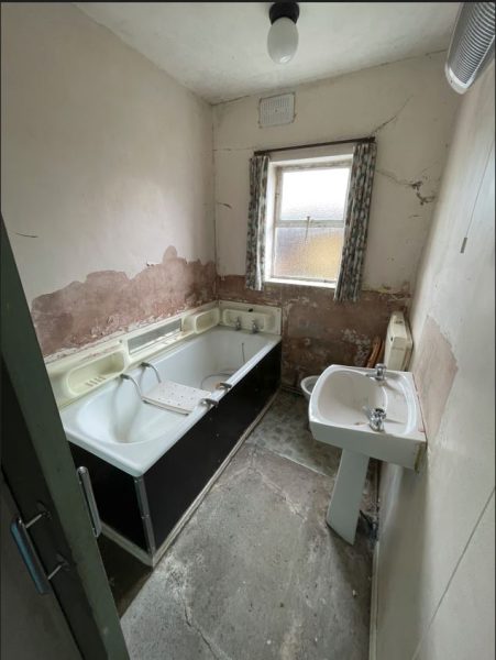 Bathroom-451x600.jpg