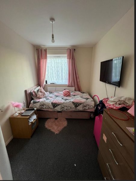 Bedroom1-452x600.jpg