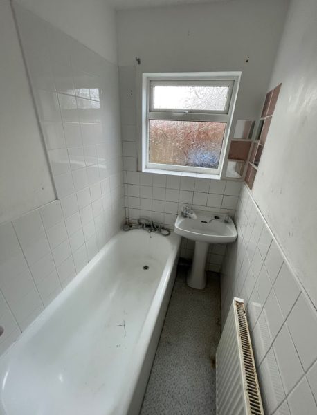 bathroom-458x600.jpg