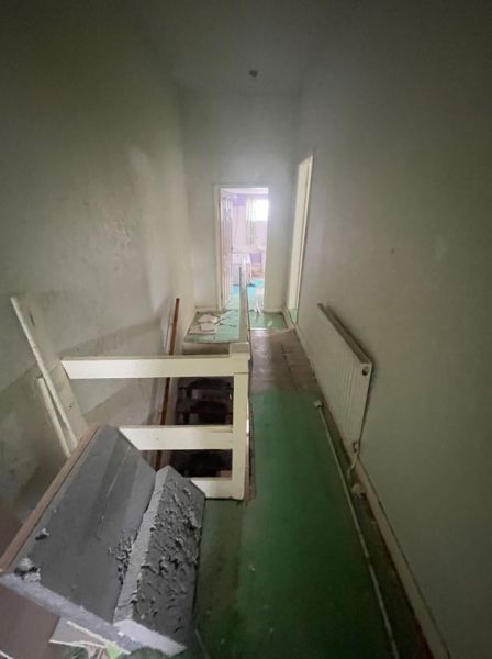 landing-448x600.jpg
