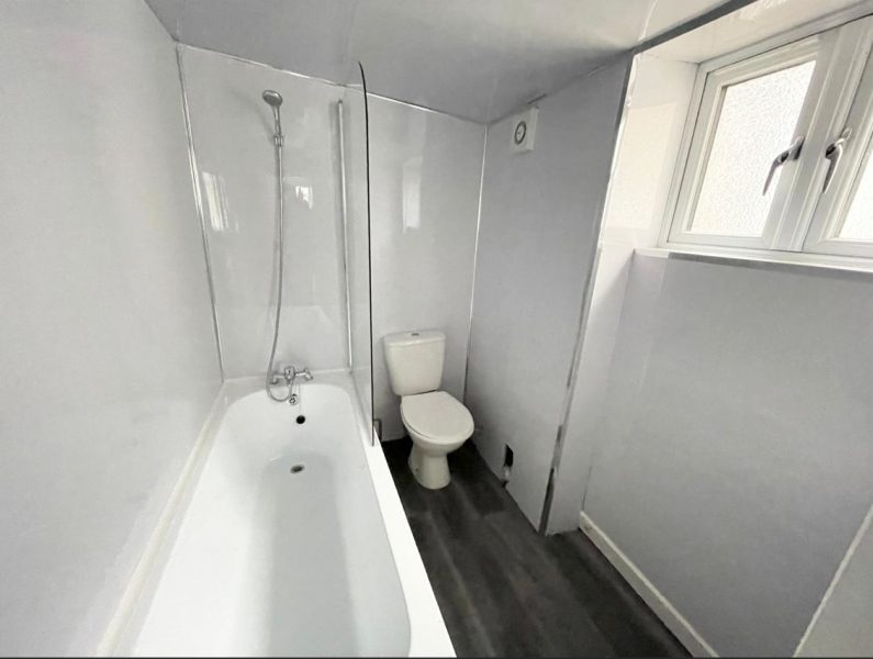 Bathroom2-795x600.jpg