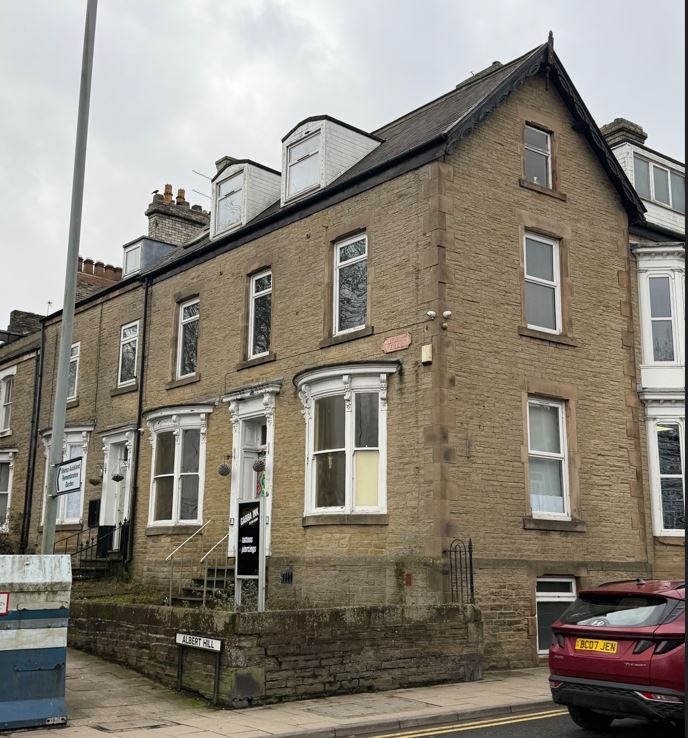 Fantastic Mixed Used Property!