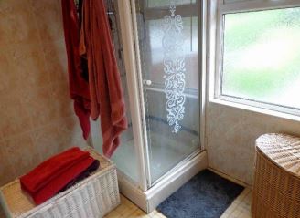 bathroom-2-1.jpg