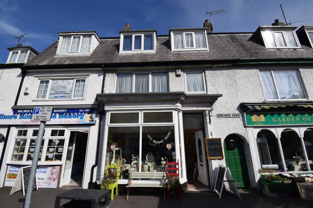 Fantastic commercial/residential deal on the East Yorkshire coast!