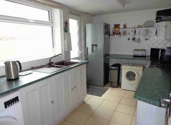 kitchen-3.jpg