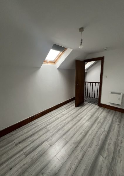 Flat1-bed1-423x600.jpg