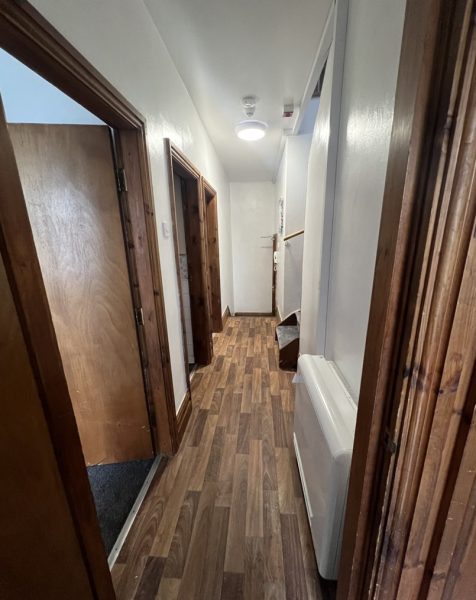 flat1-Hall-476x600.jpg
