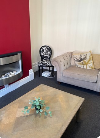 lounge3.jpg