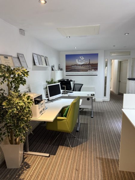 office7-451x600.jpg