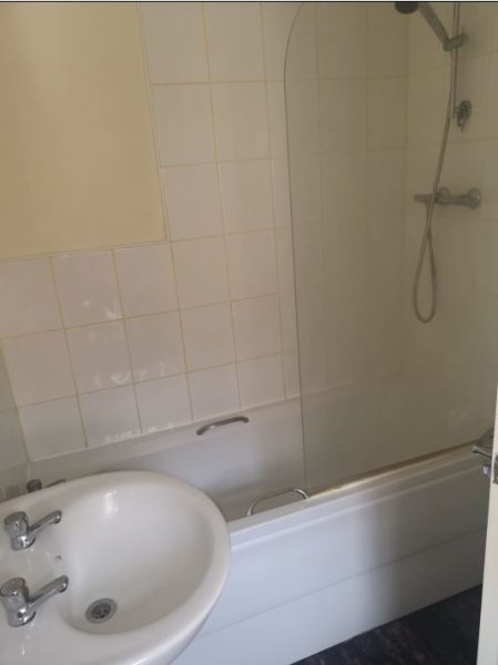 Bathroom1-449x600.jpg