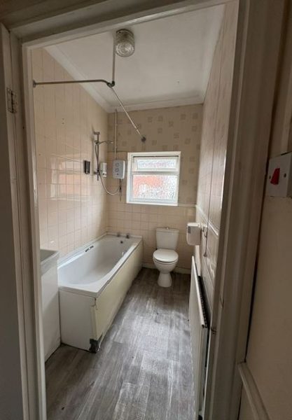 bathroom-1-417x600.jpg