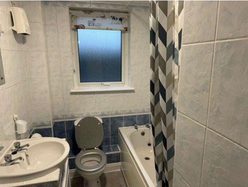 bathroom-3.jpg