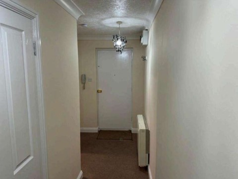 hallway-1.jpg